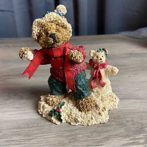 Heart Patch‎ Place Bear Snowball Fight Figurine Christmas Carlton Cards Snowman